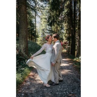 Schöne Hochzeit im Lötschental, Laucheralp 

#hochzeitwallis #hochzeitsfotografie #hochzeitslocation #waldspaziergang #zeitfürsich #vordertrauung